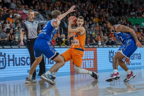 于上升期 于上升期