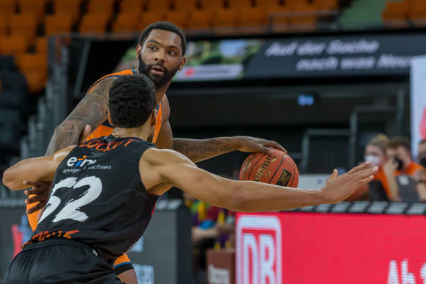 步和柔和的 步和柔和的