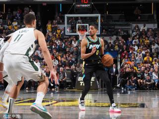 许多篮球巨 许多篮球巨